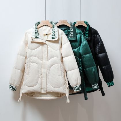 Дамско широко яке с гъши пух и яка с надписи