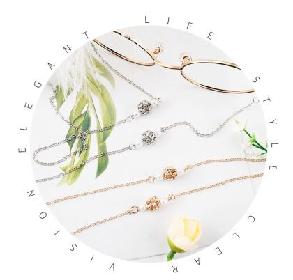 Бижу верижка за очила с топчета с камъни и перлички