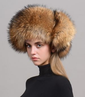 Зимна дамска шапка цялата от естествен косъм лисица