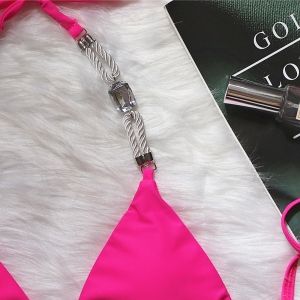 Моден бански с камъни