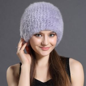 Зимна дамска шапка цялата от естествена кожа от норка