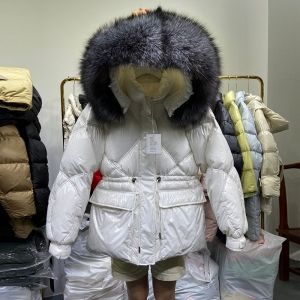 Дамско яке лъскаво лак с гъши пух и качулка с яка естествен косъм лисица