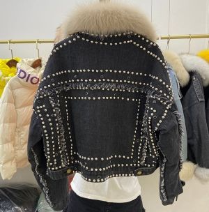 Дамско дънково яке с капси и подвижна подплата с гъши пух с яка естествен косъм от лисица