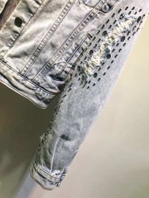 Дамско късо дънково яке с капси със заешка кожа отвътре и яка естествен косъм  лисица