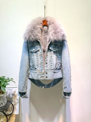 Дамско късо дънково яке с капси заешка кожа  яка естествен косъм