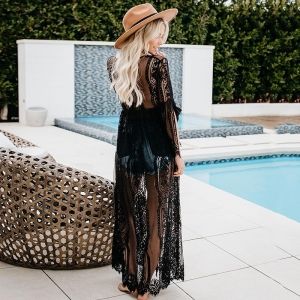 Плажна дантелена рокля жилетка с бродерии