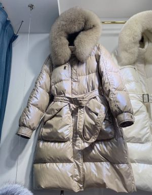Дълго дамско зимно яке с гъши пух с  голяма яка  лисица