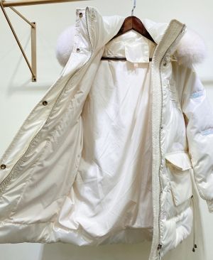 Дамско яке с гъши пух с  голяма яка естествен косъм лисица