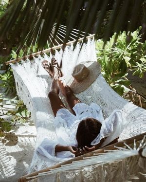 Бяла лятна разкроена плажна туника риза, НАЛИЧНА