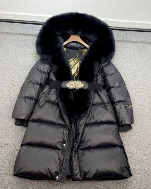 Елегантно вталено яке с гъши пух и естествен косъм лисица