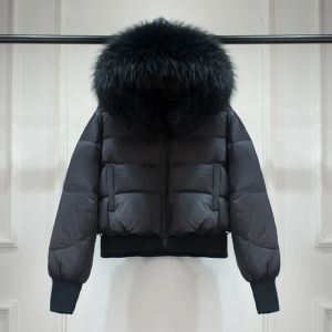 Дамско зимно яке с качулка, с гъши пух с яка естествен косъм  