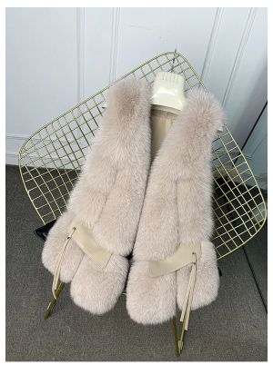 Дамскa жилетка с естествен косъм лисица