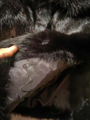 Зимно палто от естествен косъм заек с яка естествен косъм лисица