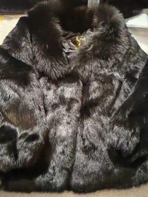 Зимно палто от естествен косъм заек с яка естествен косъм лисица