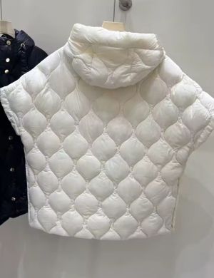  Зимна дамска жилетка с пълнеж от патешки пух с качулка