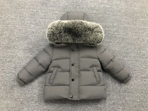 Детскo зимнo яке с гъши пух и качулка естествен косъм