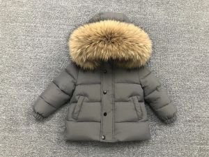 Детскo зимнo яке с гъши пух и качулка естествен косъм