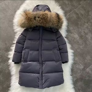 Детскo дълго зимнo яке с гъши пух с качулка естествен косъм