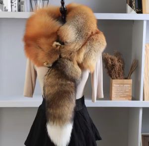 Дамски шал от естествен косъм лисица