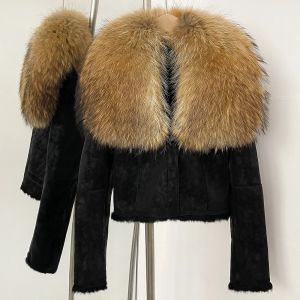 Зимно велурено палто с яка от естествен косъм лисица 